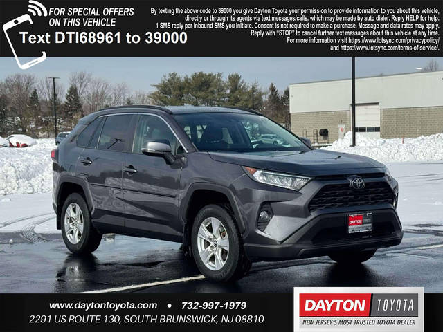 2020 Toyota RAV4 XLE AWD photo