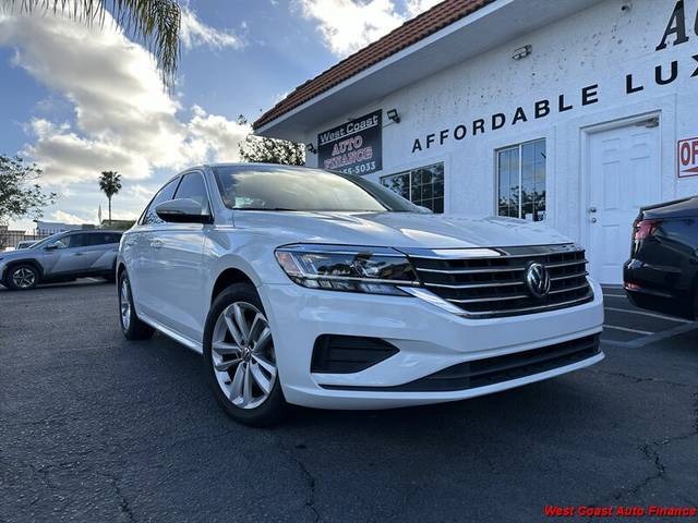 2020 Volkswagen Passat 2.0T SE FWD photo
