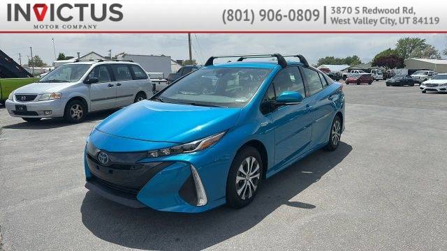 2020 Toyota Prius Prime LE FWD photo