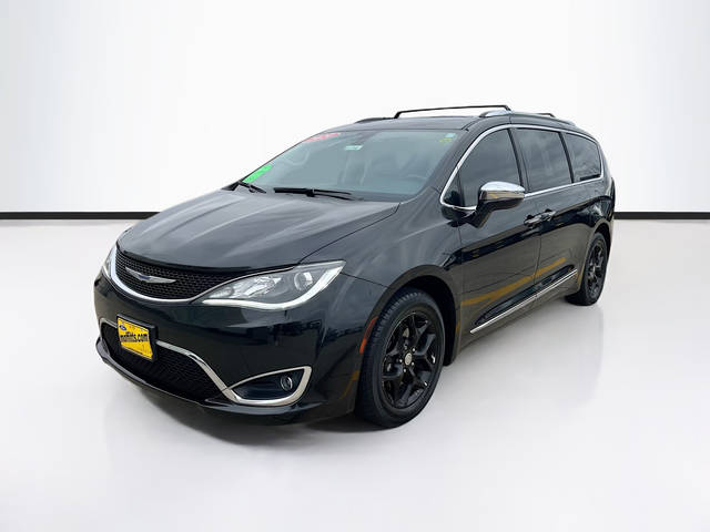 2020 Chrysler Pacifica Minivan Limited FWD photo