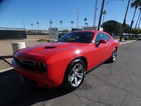 2019 Dodge Challenger SXT RWD photo