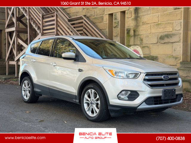 2017 Ford Escape SE FWD photo