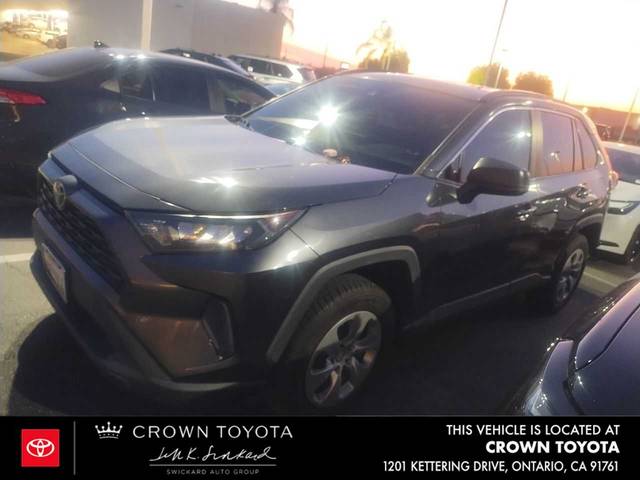 2019 Toyota RAV4 LE FWD photo