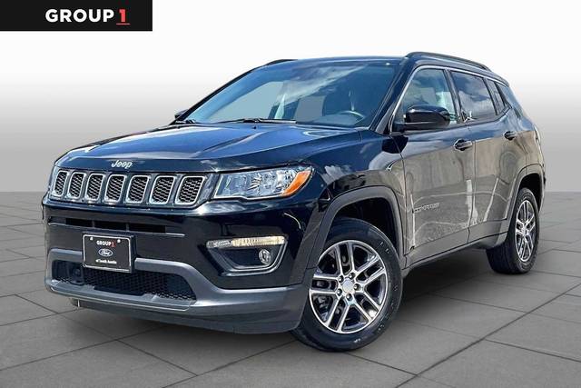 2020 Jeep Compass Latitude w/Sun/Safety Pkg 4WD photo