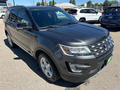 2017 Ford Explorer XLT 4WD photo