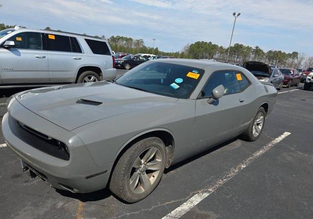 2019 Dodge Challenger SXT RWD photo