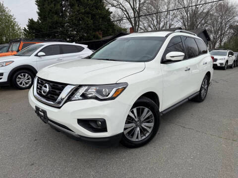 2019 Nissan Pathfinder SV 4WD photo