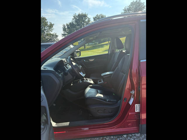 2017 Nissan Rogue Sport SL AWD photo