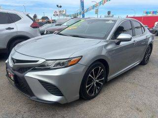 2019 Toyota Camry SE FWD photo