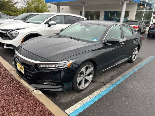 2020 Honda Accord Touring FWD photo