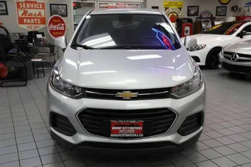2020 Chevrolet Trax LS FWD photo