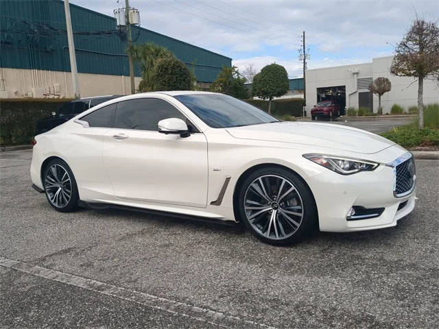 2020 Infiniti Q60 3.0t LUXE RWD photo