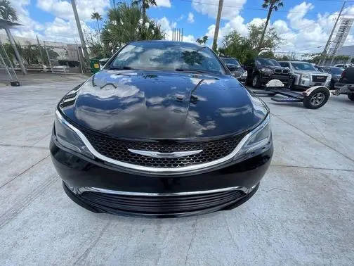 2016 Chrysler 200 Limited FWD photo
