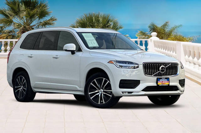 2020 Volvo XC90 Momentum AWD photo