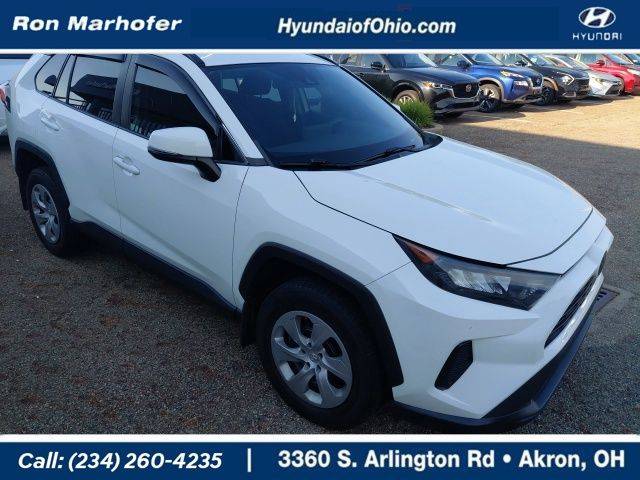 2020 Toyota RAV4 LE AWD photo