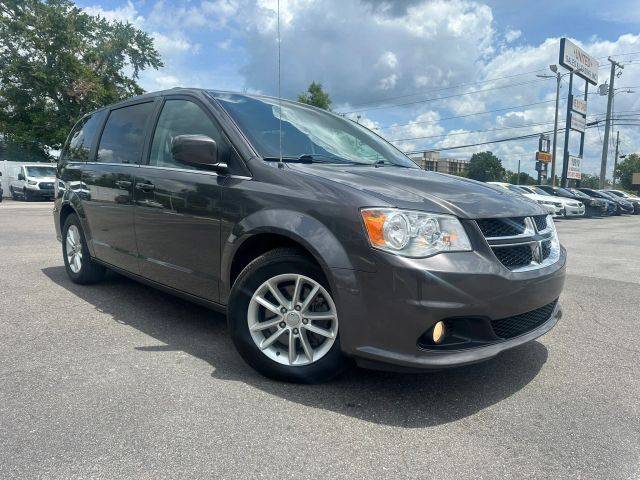 2020 Dodge Grand Caravan SXT FWD photo