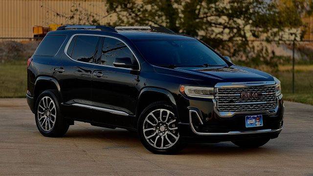 2020 GMC Acadia Denali FWD photo