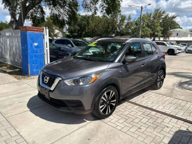 2020 Nissan Kicks SV FWD photo