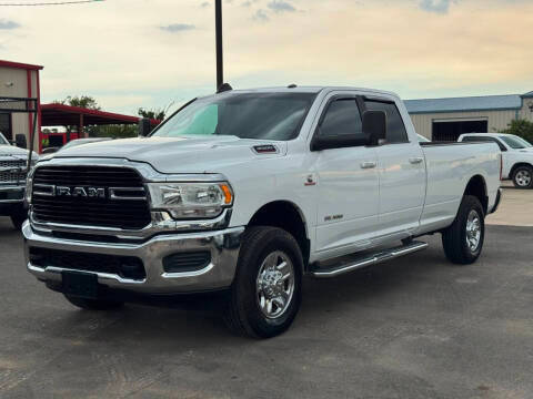 2019 Ram 3500 Big Horn 4WD photo