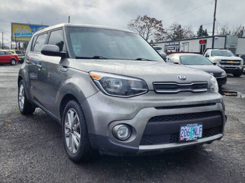 2018 Kia Soul + FWD photo