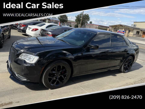 2019 Chrysler 300 Limited RWD photo