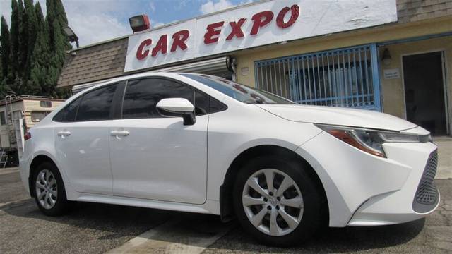 2021 Toyota Corolla LE FWD photo