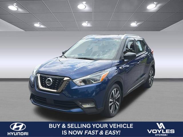 2020 Nissan Kicks SR FWD photo