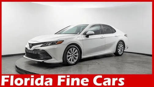 2020 Toyota Camry LE FWD photo