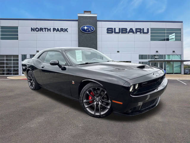 2020 Dodge Challenger R/T Scat Pack RWD photo