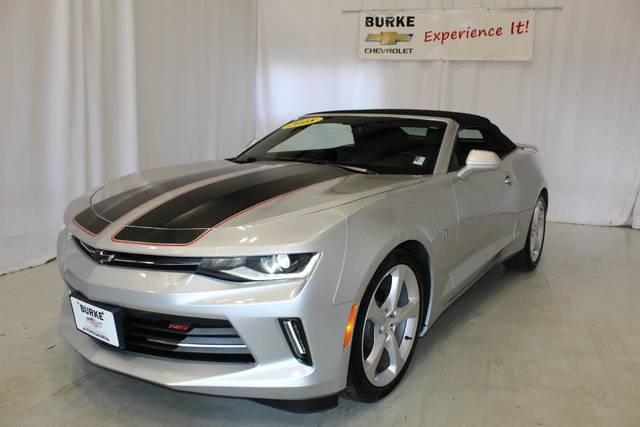 2018 Chevrolet Camaro 1LT RWD photo