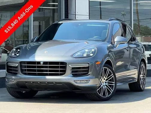 2017 Porsche Cayenne GTS AWD photo