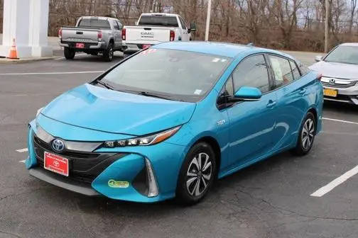 2017 Toyota Prius Prime Premium FWD photo
