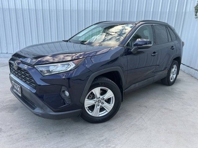 2020 Toyota RAV4 XLE AWD photo