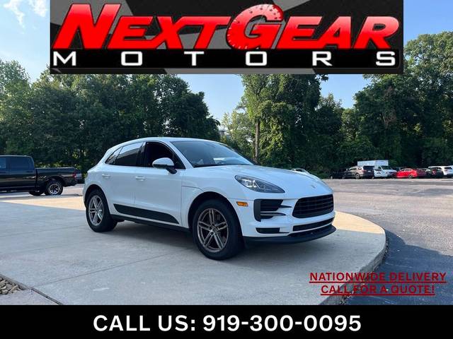 2020 Porsche Macan AWD photo