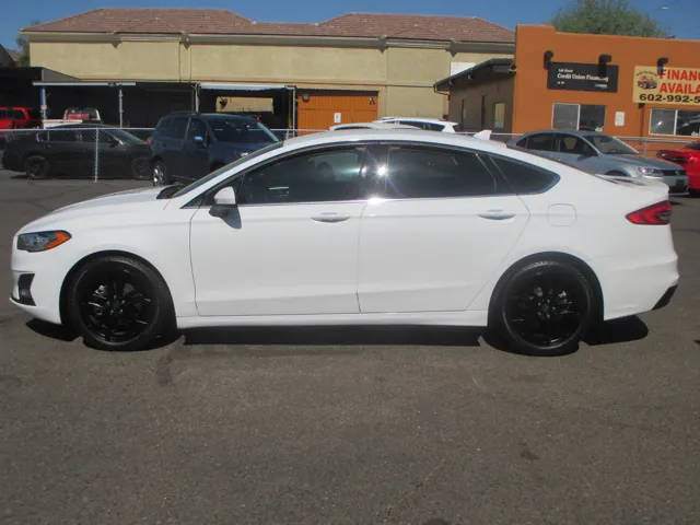 2020 Ford Fusion SE FWD photo
