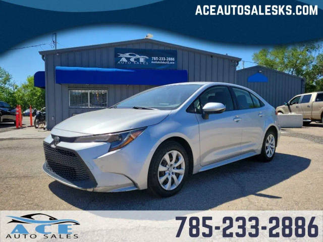 2020 Toyota Corolla LE FWD photo