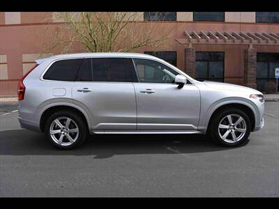 2020 Volvo XC90 Momentum AWD photo