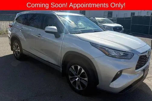 2020 Toyota Highlander XLE AWD photo