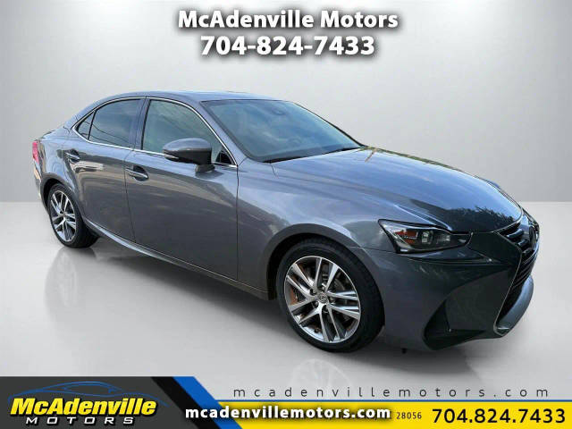 2020 Lexus IS IS 300 RWD photo