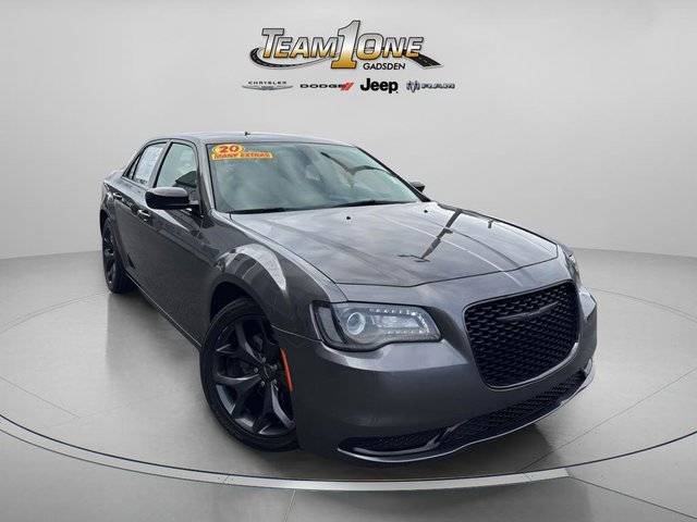 2020 Chrysler 300 Touring RWD photo