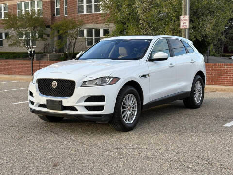 2019 Jaguar F-Pace 25t AWD photo
