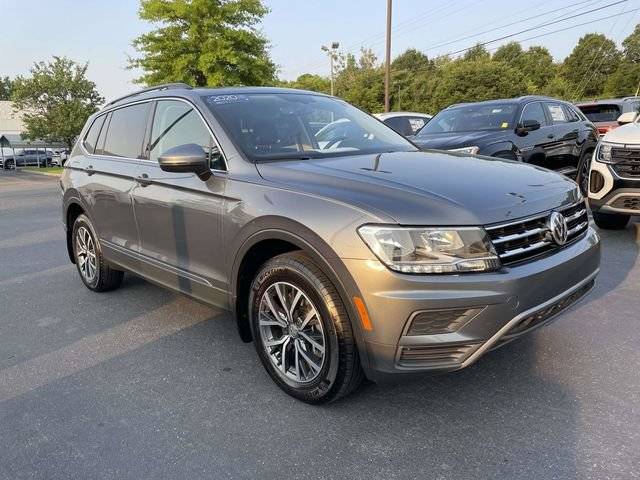 2020 Volkswagen Tiguan SE FWD photo