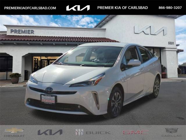 2020 Toyota Prius XLE AWD photo