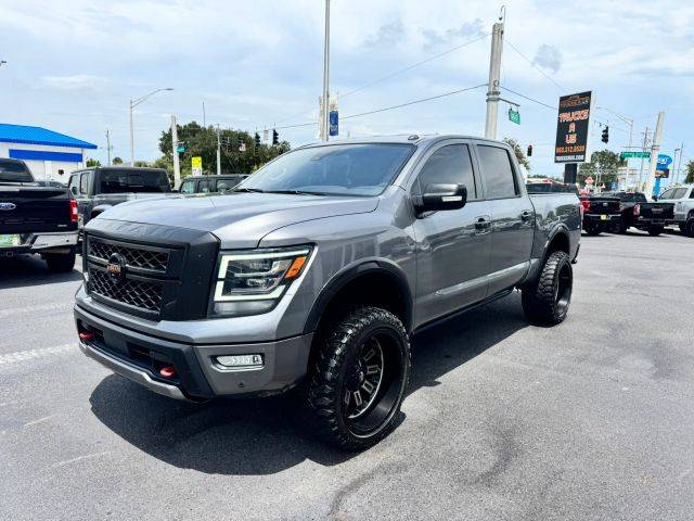 2020 Nissan Titan PRO-4X 4WD photo
