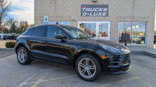 2020 Porsche Macan  AWD photo