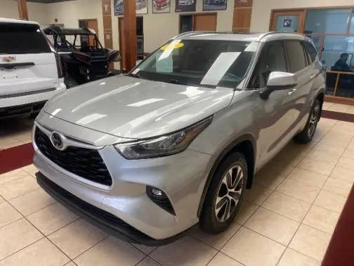 2020 Toyota Highlander XLE AWD photo