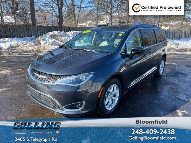 2019 Chrysler Pacifica Minivan Touring L Plus FWD photo