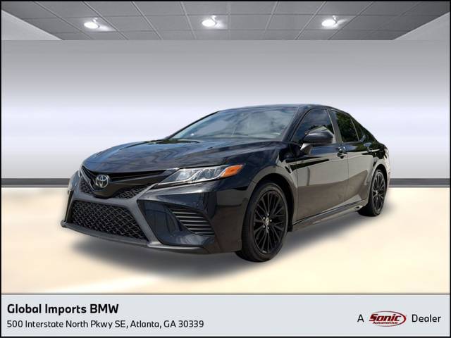 2020 Toyota Camry SE Nightshade AWD photo