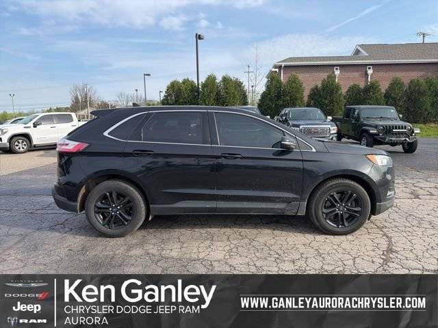 2020 Ford Edge SEL AWD photo