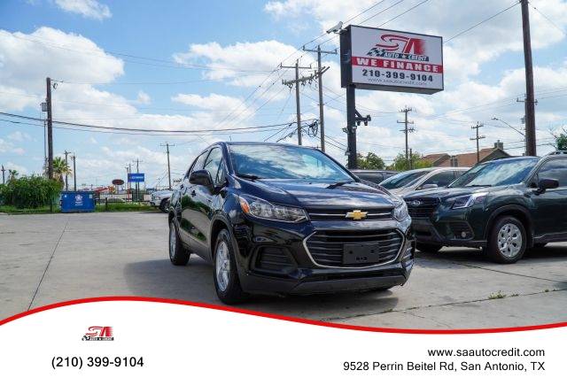 2020 Chevrolet Trax LS FWD photo